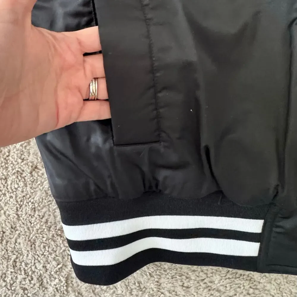 Starter Varsity Jacket Bomber Snap Front Satin Logo Retro Small Black NEW